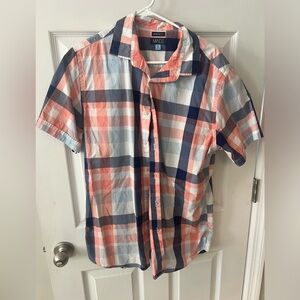 Men’s short sleeve button down